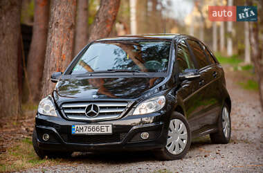 Хетчбек Mercedes-Benz B-Class 2010 в Житомирі