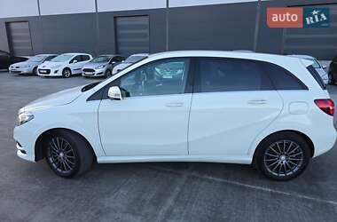 Хэтчбек Mercedes-Benz B-Class 2016 в 
