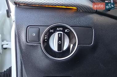 Хэтчбек Mercedes-Benz B-Class 2016 в 