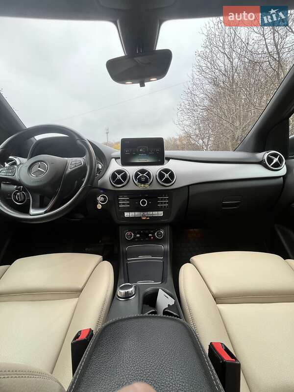 Хэтчбек Mercedes-Benz B-Class 2016 в Тернополе