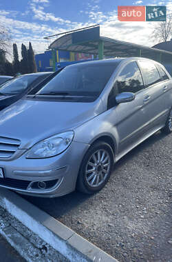 Хэтчбек Mercedes-Benz B-Class 2008 в 