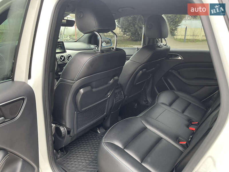 Хетчбек Mercedes-Benz B-Class 2015 в Рівному фото 15 Хетчбек Mercedes-Benz B-Class 2015 в Рівному