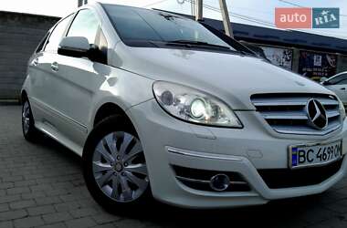 Хэтчбек Mercedes-Benz B-Class 2009 в 