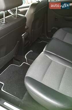 Хэтчбек Mercedes-Benz B-Class 2009 в 
