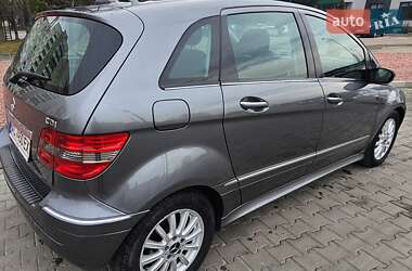 Хэтчбек Mercedes-Benz B-Class 2008 в 