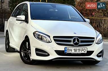 Хэтчбек Mercedes-Benz B-Class 2015 в 