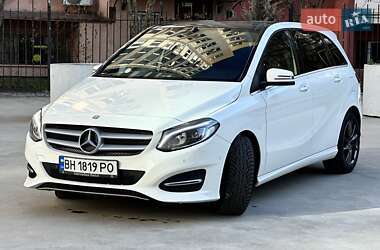 Хэтчбек Mercedes-Benz B-Class 2015 в 