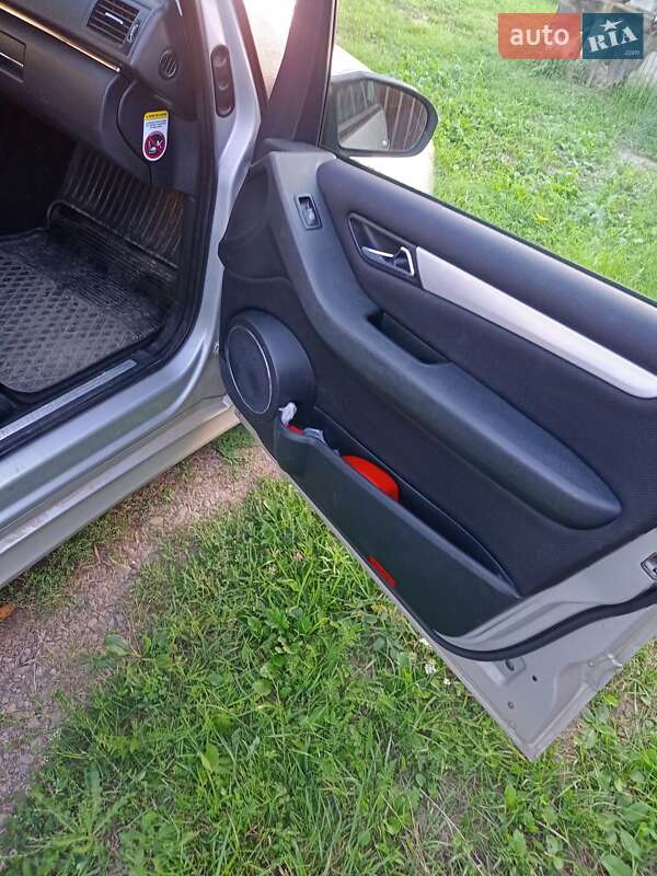 Хэтчбек Mercedes-Benz B-Class 2006 в Ужгороде фото 2 Хэтчбек Mercedes-Benz B-Class 2006 в Ужгороде