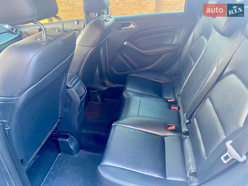 Хэтчбек Mercedes-Benz B-Class 2012 в Жовкве