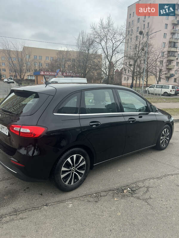 Хэтчбек Mercedes-Benz B-Class 2021 в Киеве