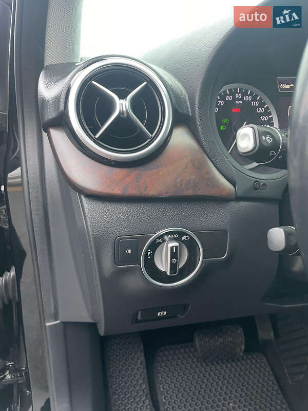 Хэтчбек Mercedes-Benz B-Class 2014 в Коростене