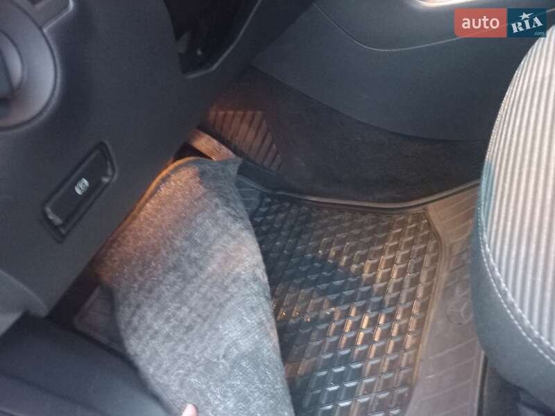 Хэтчбек Mercedes-Benz B-Class 2015 в Ковеле