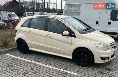 Хэтчбек Mercedes-Benz B-Class 2010 в Ивано-Франковске