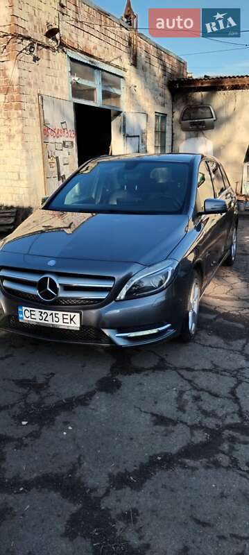 Mercedes-Benz B-Class 2013