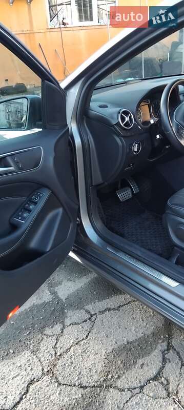 Хэтчбек Mercedes-Benz B-Class 2013 в Черновцах