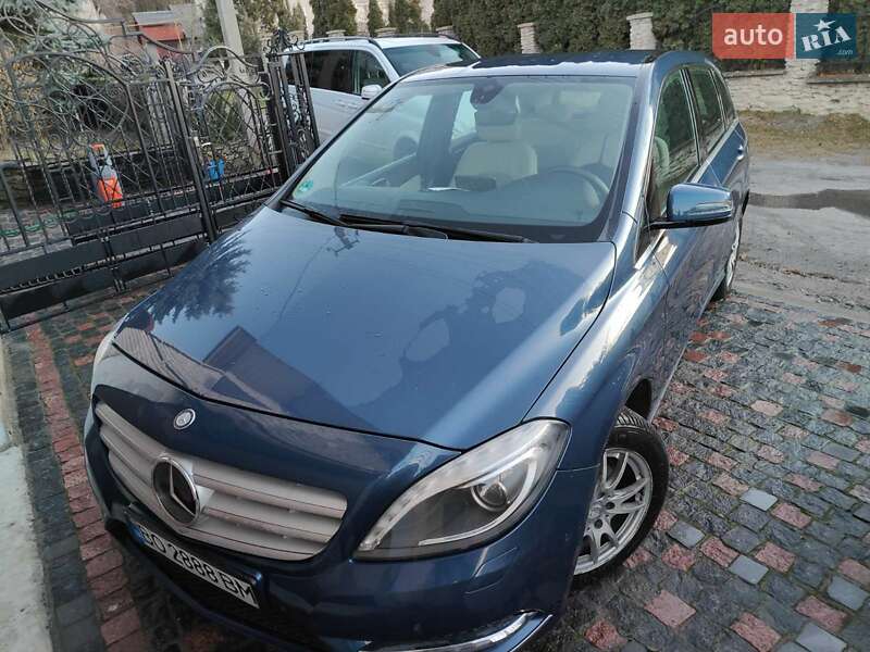 Mercedes-Benz B-Class 2012