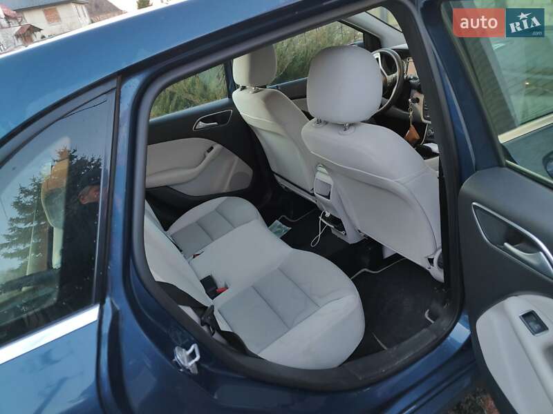 Хэтчбек Mercedes-Benz B-Class 2012 в Кременце