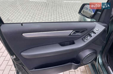 Хэтчбек Mercedes-Benz B-Class 2009 в 