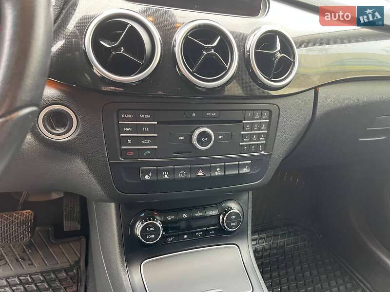 Хетчбек Mercedes-Benz B-Class 2016 в Житомирі