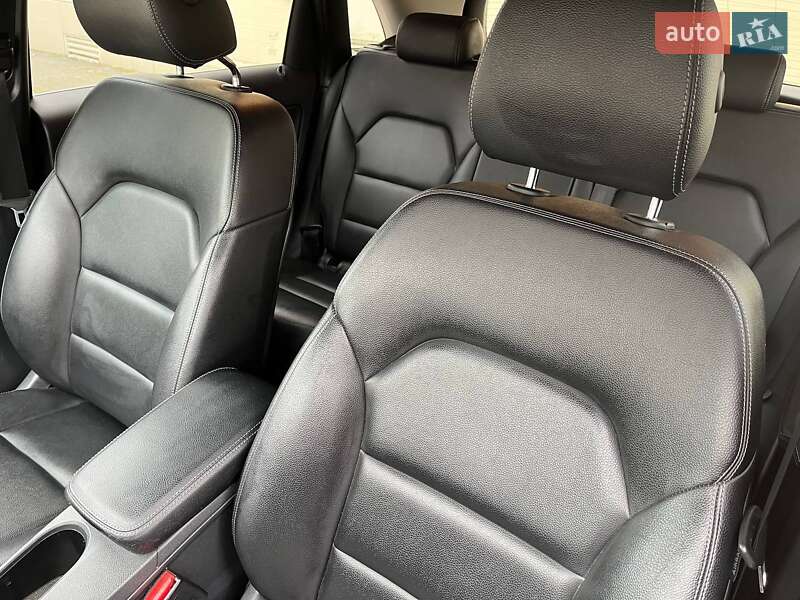 Хетчбек Mercedes-Benz B-Class 2016 в Житомирі