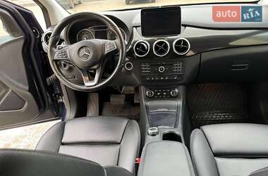 Хэтчбек Mercedes-Benz B-Class 2016 в 