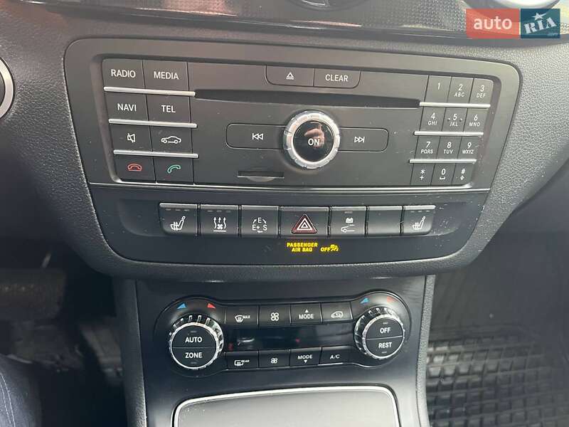 Хетчбек Mercedes-Benz B-Class 2016 в Житомирі