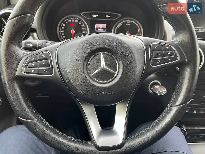 Хетчбек Mercedes-Benz B-Class 2016 в Житомирі