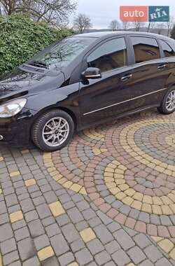 Хетчбек Mercedes-Benz B-Class 2009 в 