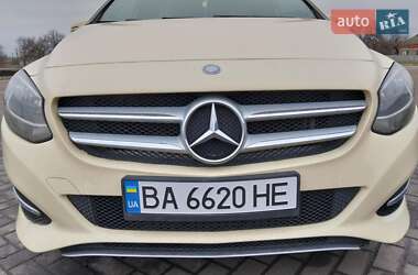 Хетчбек Mercedes-Benz B-Class 2015 в Кропивницькому