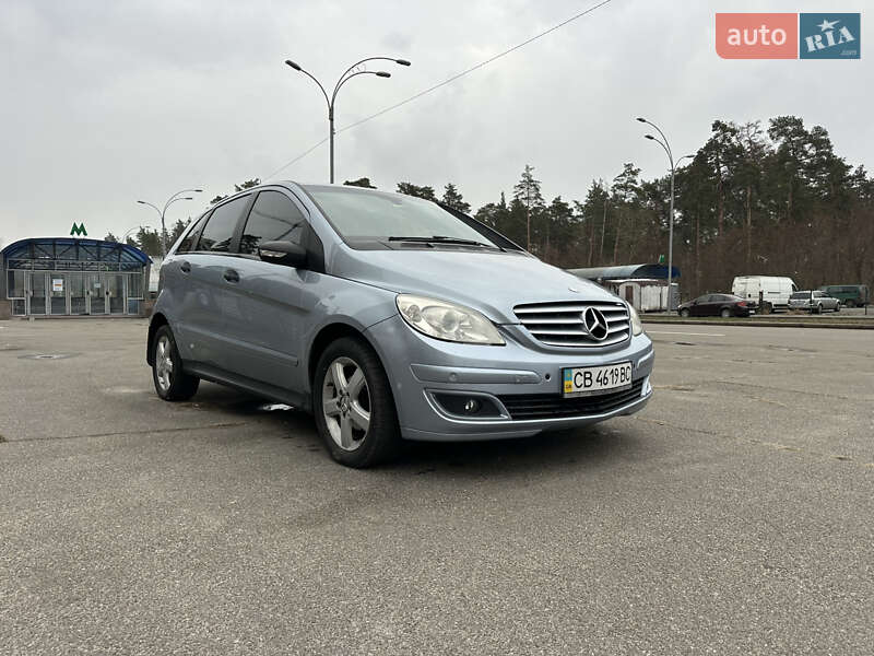 Хетчбек Mercedes-Benz B-Class 2006 в Києві фото 30 Хетчбек Mercedes-Benz B-Class 2006 в Києві