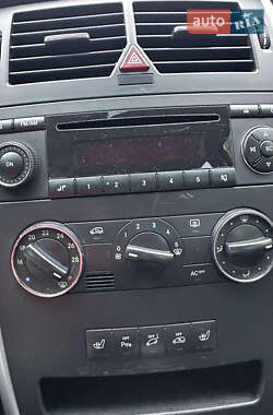 Хэтчбек Mercedes-Benz B-Class 2006 в 