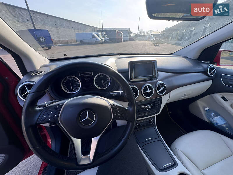 Хэтчбек Mercedes-Benz B-Class 2014 в Черкассах фото 5 Хэтчбек Mercedes-Benz B-Class 2014 в Черкассах