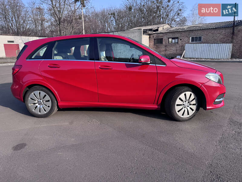 Хэтчбек Mercedes-Benz B-Class 2014 в Черкассах фото 4 Хэтчбек Mercedes-Benz B-Class 2014 в Черкассах