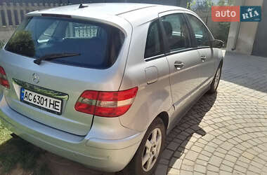 Хэтчбек Mercedes-Benz B-Class 2006 в 