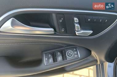 Хэтчбек Mercedes-Benz B-Class 2017 в 