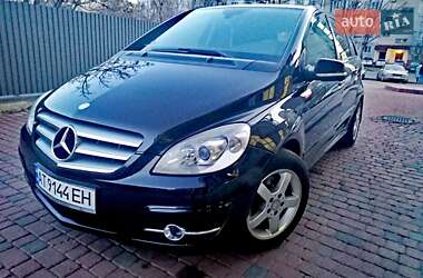 Хетчбек Mercedes-Benz B-Class 2011 в Івано-Франківську