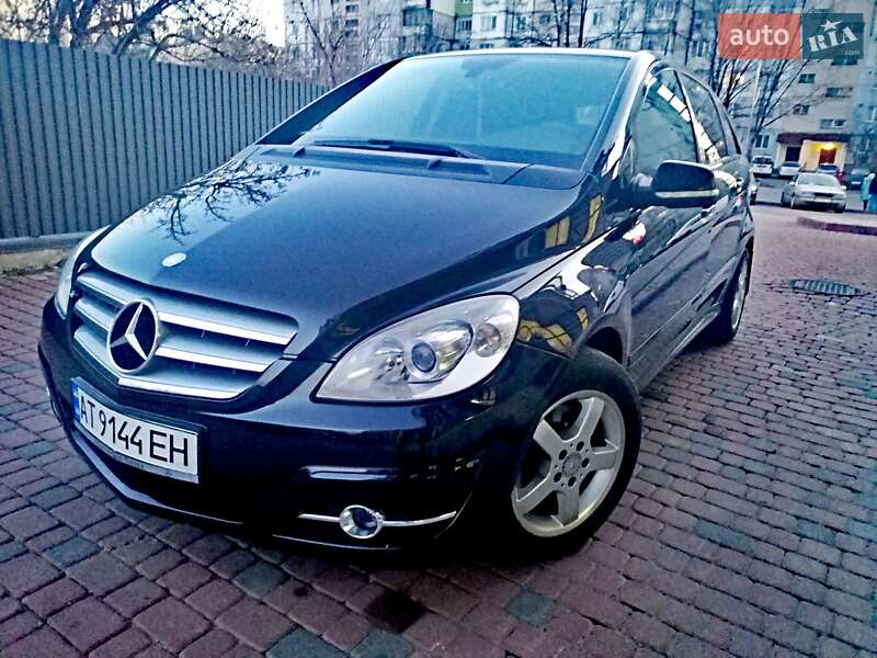 Mercedes-Benz B-Class 2011