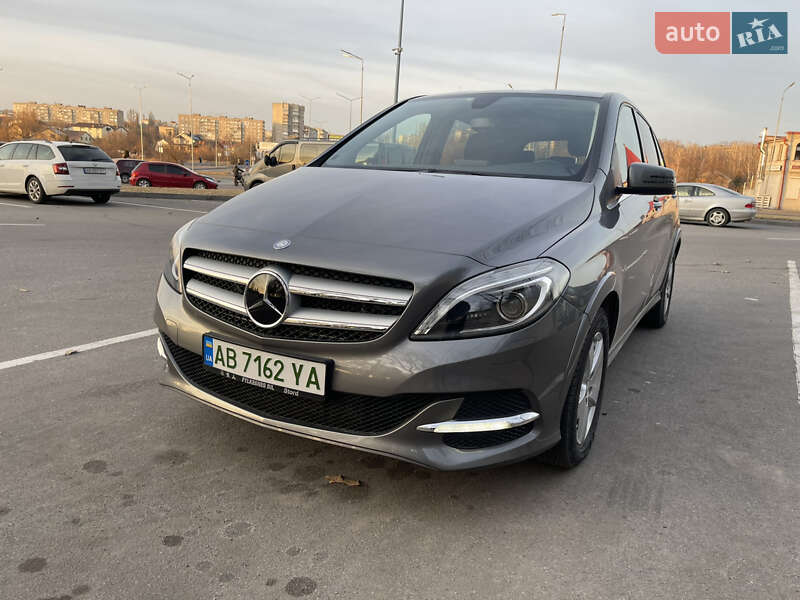 Хэтчбек Mercedes-Benz B-Class 2016 в Виннице