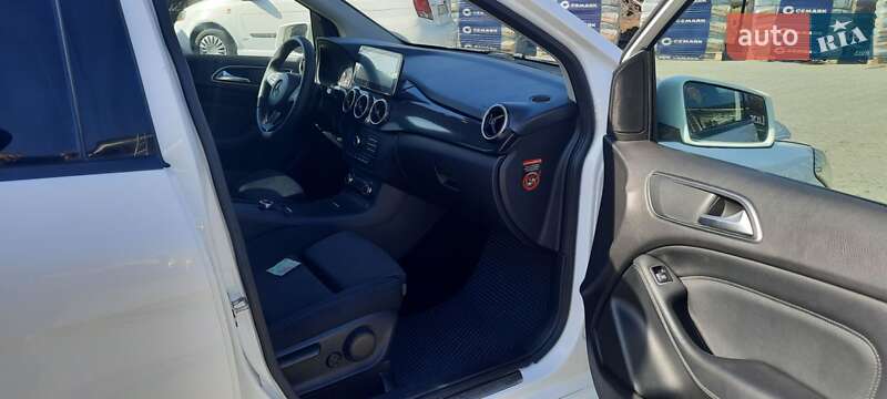 Хэтчбек Mercedes-Benz B-Class 2018 в Тернополе фото 22 Хэтчбек Mercedes-Benz B-Class 2018 в Тернополе