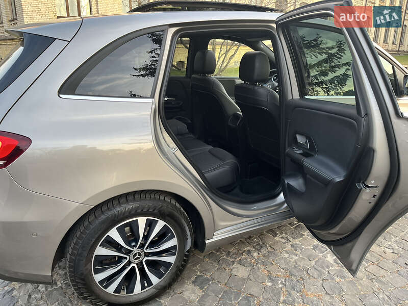 Хетчбек Mercedes-Benz B-Class 2019 в Києві