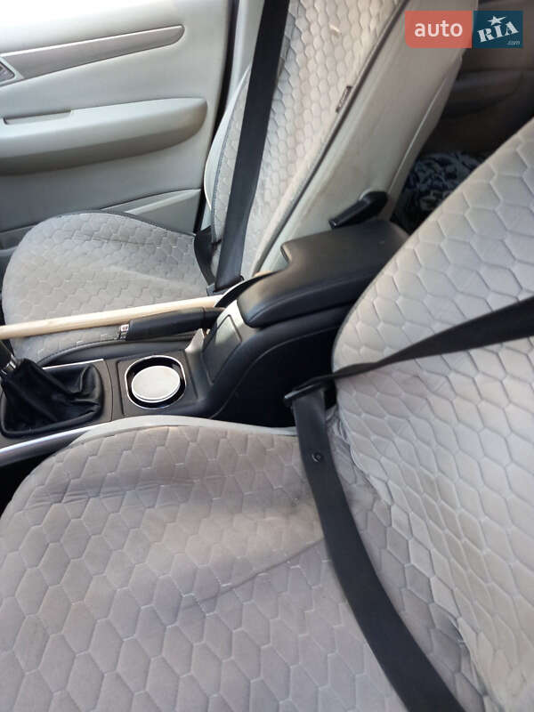 Хэтчбек Mercedes-Benz B-Class 2011 в Шумске