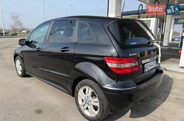 Хэтчбек Mercedes-Benz B-Class 2011 в 