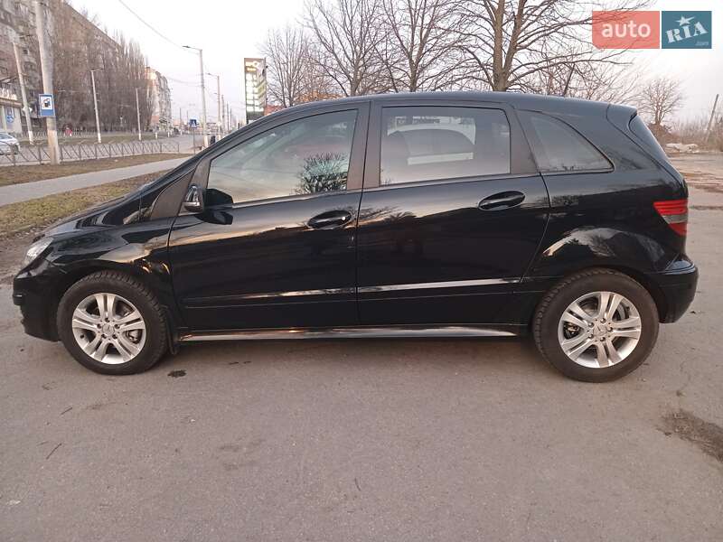 Хэтчбек Mercedes-Benz B-Class 2011 в Кропивницком
