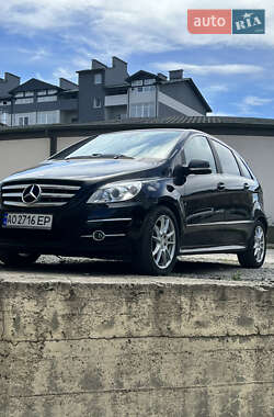 Хетчбек Mercedes-Benz B-Class 2010 в Ужгороді