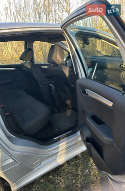 Хетчбек Mercedes-Benz B-Class 2011 в 