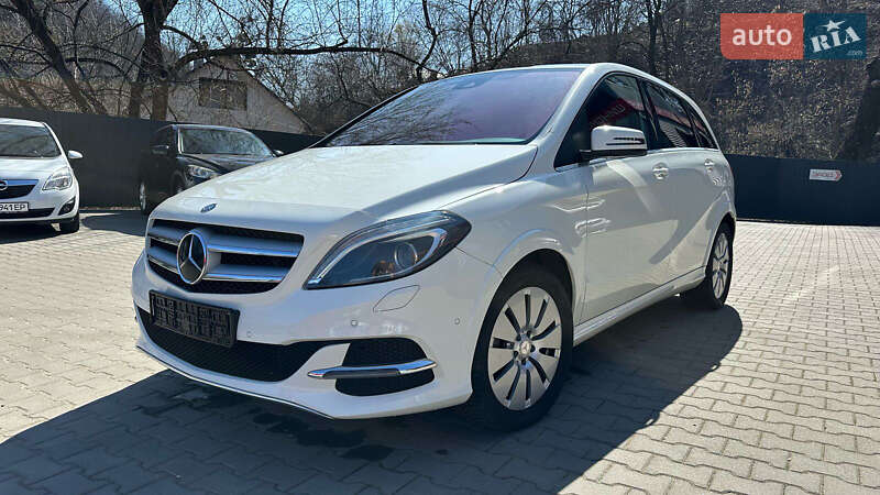 Хэтчбек Mercedes-Benz B-Class 2015 в Черновцах