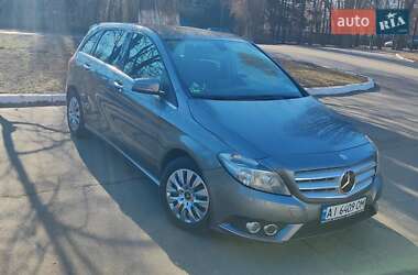 Хэтчбек Mercedes-Benz B-Class 2013 в 