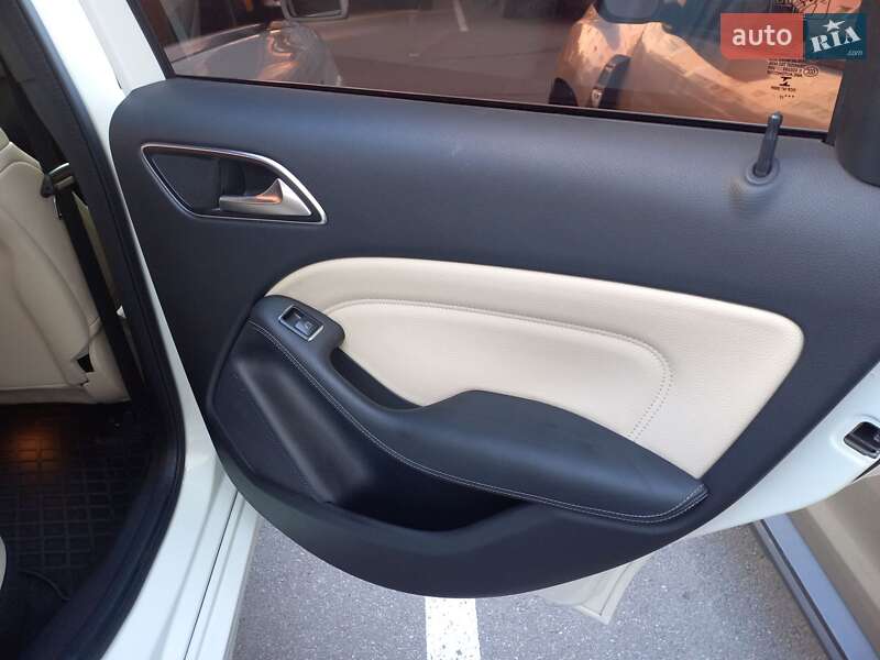 Хэтчбек Mercedes-Benz B-Class 2017 в Виннице фото 55 Хэтчбек Mercedes-Benz B-Class 2017 в Виннице