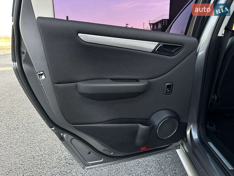 Хетчбек Mercedes-Benz B-Class 2011 в Тернополі