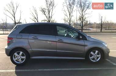 Хэтчбек Mercedes-Benz B-Class 2006 в 